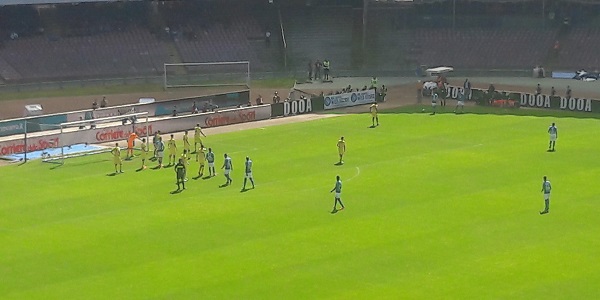 Napoli: ultimi giorni di ritiro, attesi terzino e portiere; il calendario ne accelera gli arrivi?